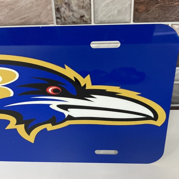 Baltimore Ravens License Plate With Cup Holder Inserts - Picture 5 of 6
